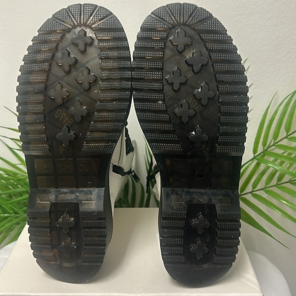 Jeffrey Campbell Platform Sopas Lugged Lave Up boots, worn once.Women size : 8.5 - Picture 4 of 10